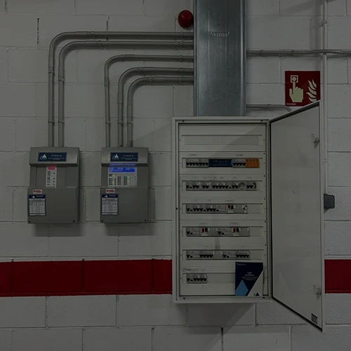 Instalaciones y mantenimiento eléctrico de baja tensión