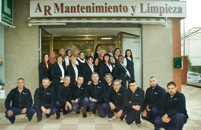 Everest Facility Services adquiere AR Mantenimiento y Limpieza